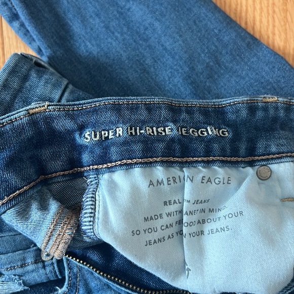 Super High Rise Jegging - Picture 3 of 4